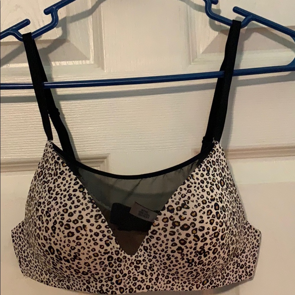 Victoria’s Secret cheetah T-shirt bra